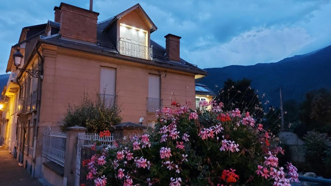 Le 41 Avenue Foch Hotel Bagneres-de-Luchon Bagian luar foto