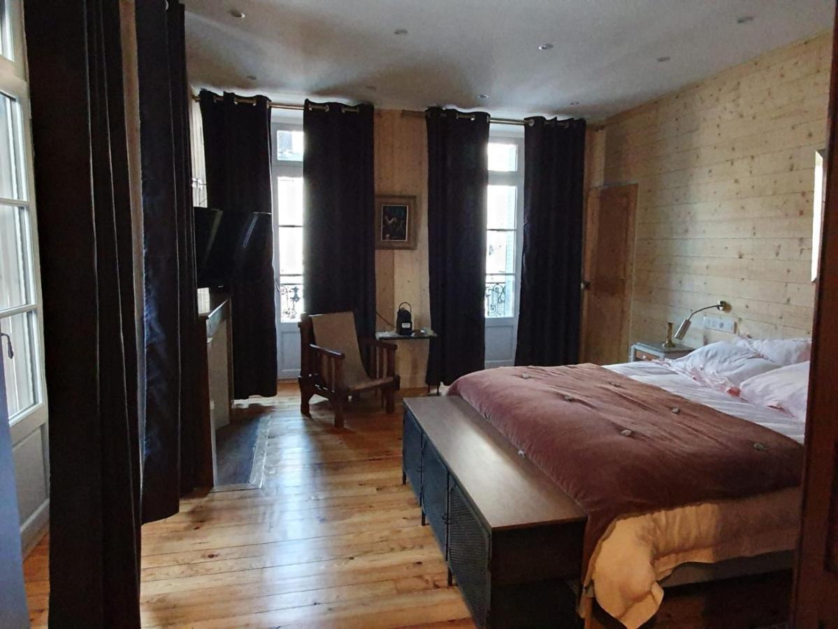 Le 41 Avenue Foch Hotel Bagneres-de-Luchon Bagian luar foto